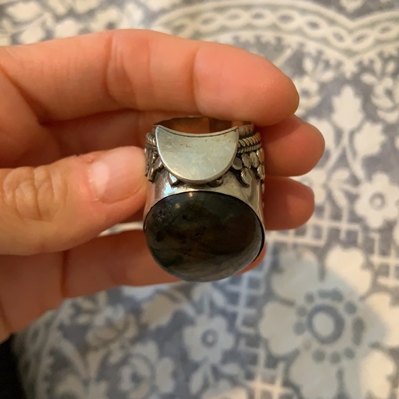 Oversized Labradorite Ring - Picture 6 of 6